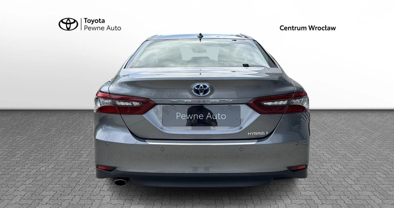 Toyota Camry cena 166900 przebieg: 10051, rok produkcji 2022 z Józefów małe 232